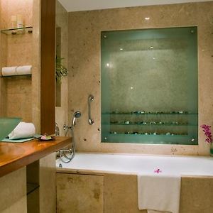 Lalit Club Room Twin Bed